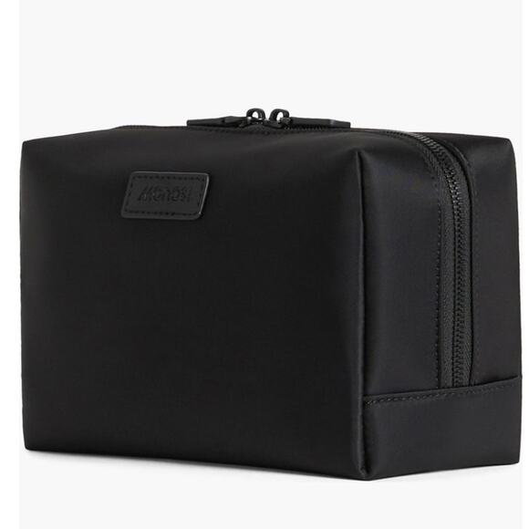 MONOS Metro Large Non Toiletry Bag Pouch Black New without - Picture 1 of 12